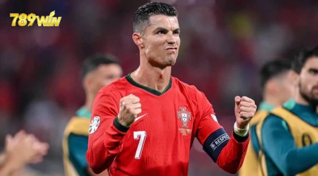 Vị trí số 3 thuộc về Cristiano Ronaldo (690 triệu USD)